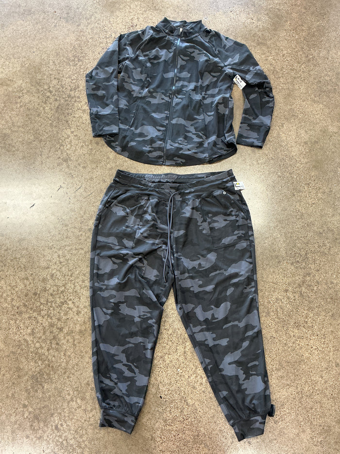 Athletic Pants 2Pc By Livi Active In Grey, Size:2X