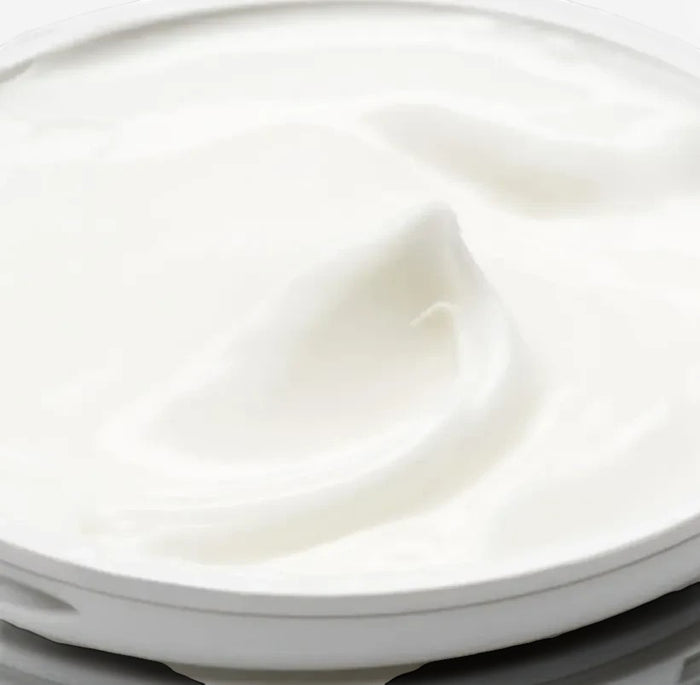 Shop Rescue Spa Blanche Body Cream, a rich white cream with a smooth texture, 200ml.