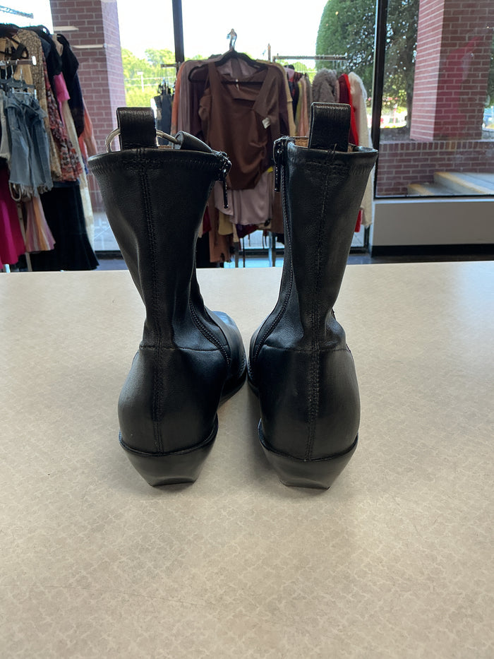 Boots Ankle Flats By Madewell In Black, Size:7.5