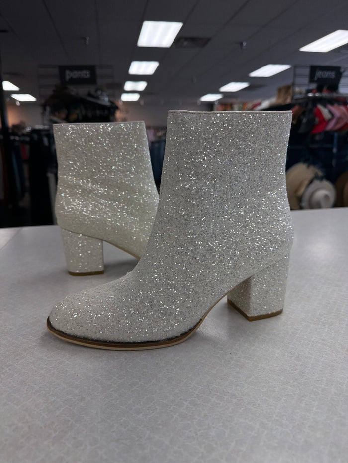 Boots Ankle Heels By Corkys In White, Size:8