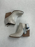 Boots Ankle Heels By Toms In Gold, Size:9