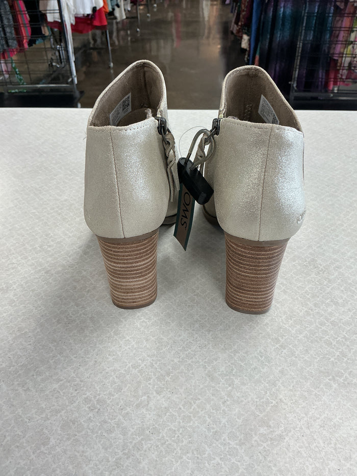 Boots Ankle Heels By Toms In Gold, Size:9