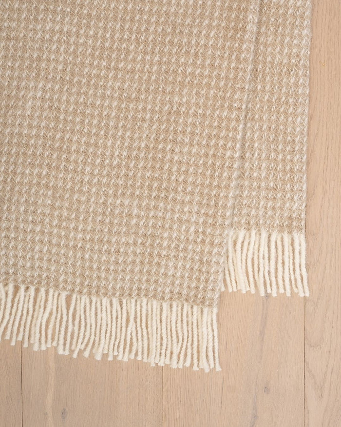 Breckon Throw - 2 Colours