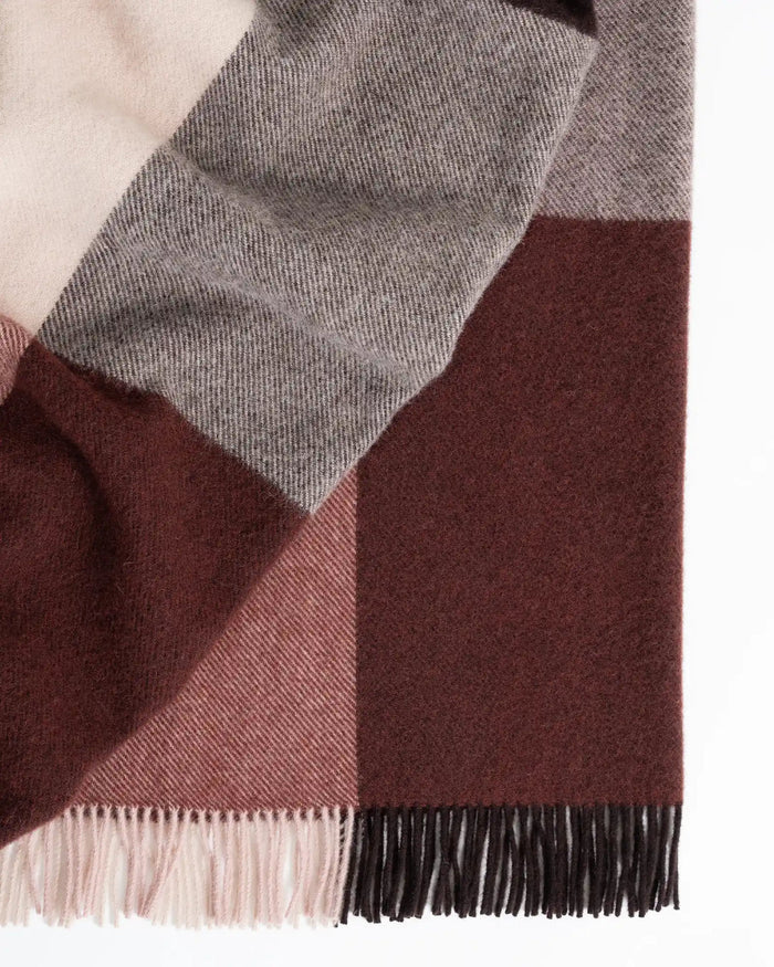 Brookside Throw - Beetroot