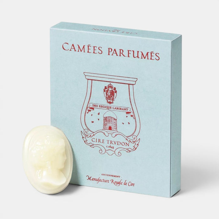 Cire Cameo