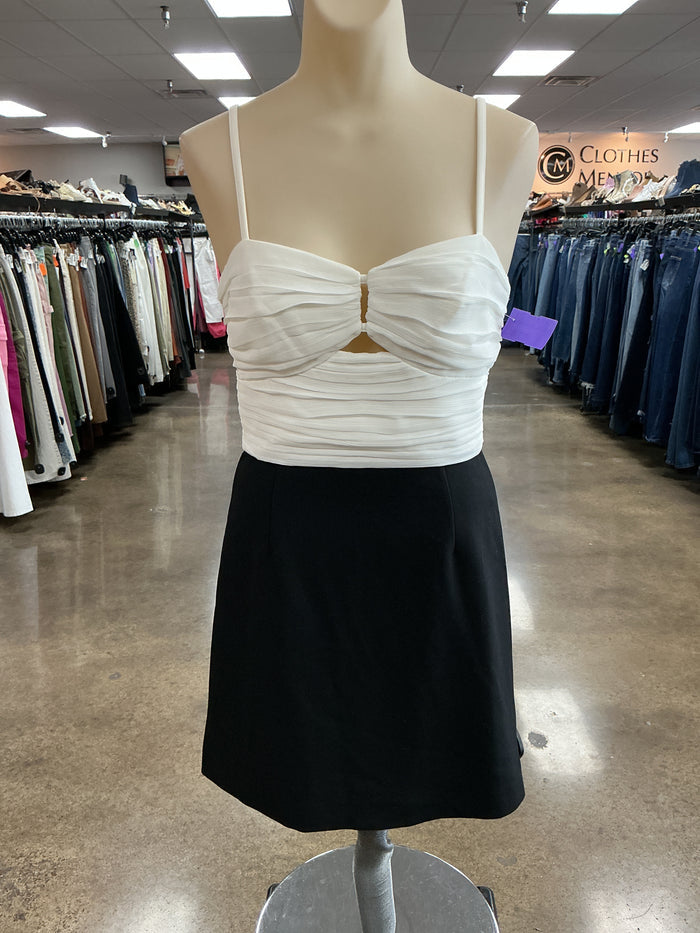 Dress Casual Short By French Connection In Black & White, Size:4