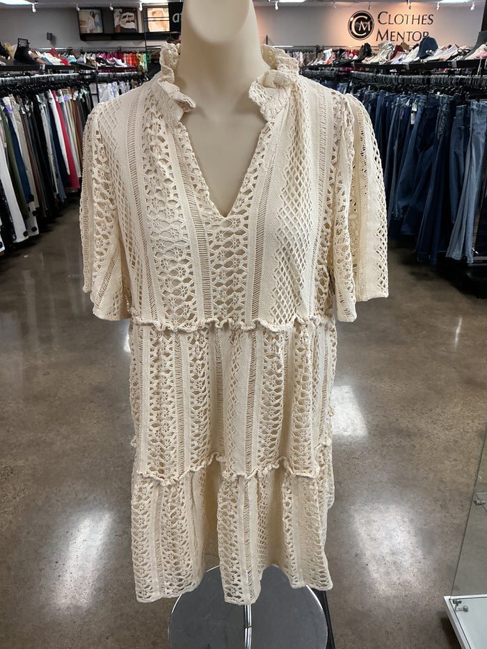 Dress Casual Short By Tuckernuck In Cream, Size:M