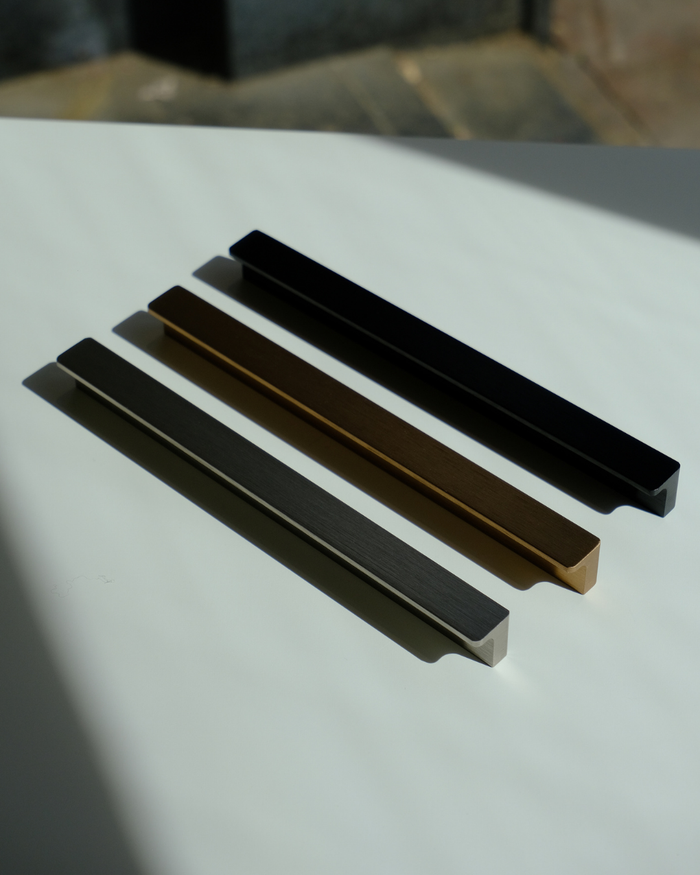 Elan Handle