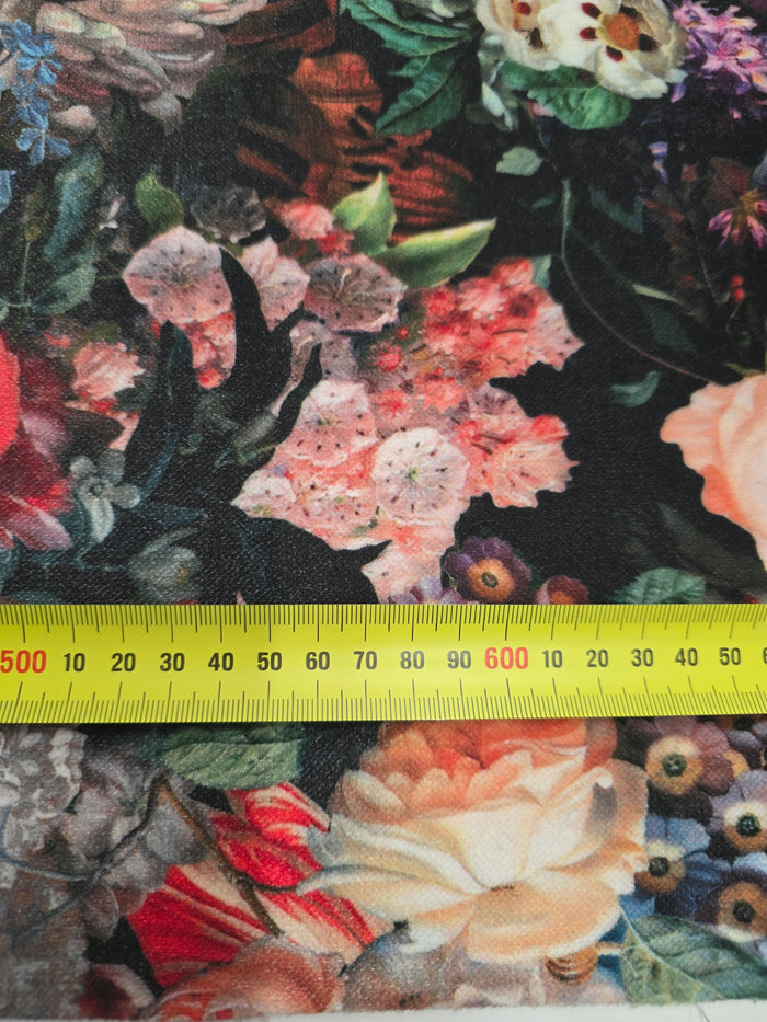 Flowerbomb Velvet - Fabric - Scarlett