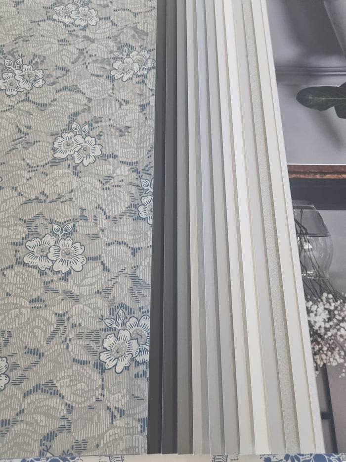 Gysinge Flower Motifs Wallpaper - Blue