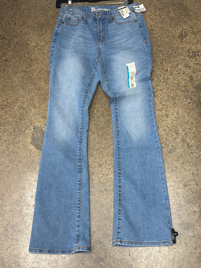 Jeans Boot Cut By No Boundaries In Blue Denim, Size:4