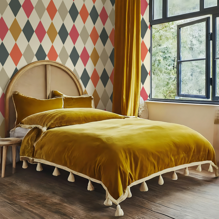 Bedroom with Jester Diamond wallpaper