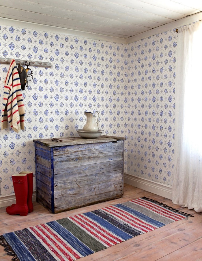 Lovisa Wallpaper - Blue/White