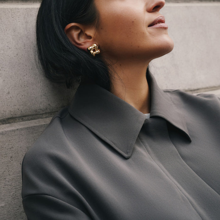 Medium Woven Square Earrings