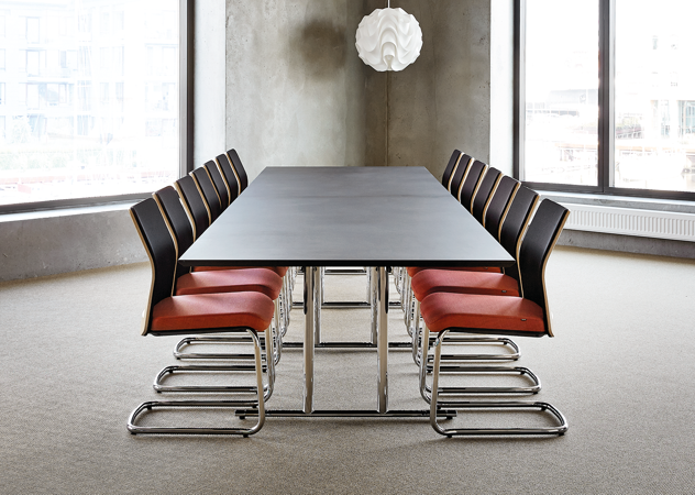 MN1 Chair - cantilever