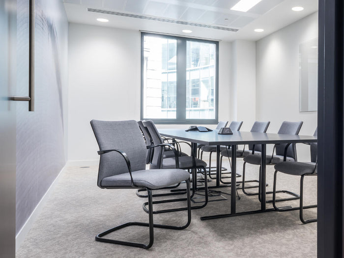 MN1 Chair - cantilever