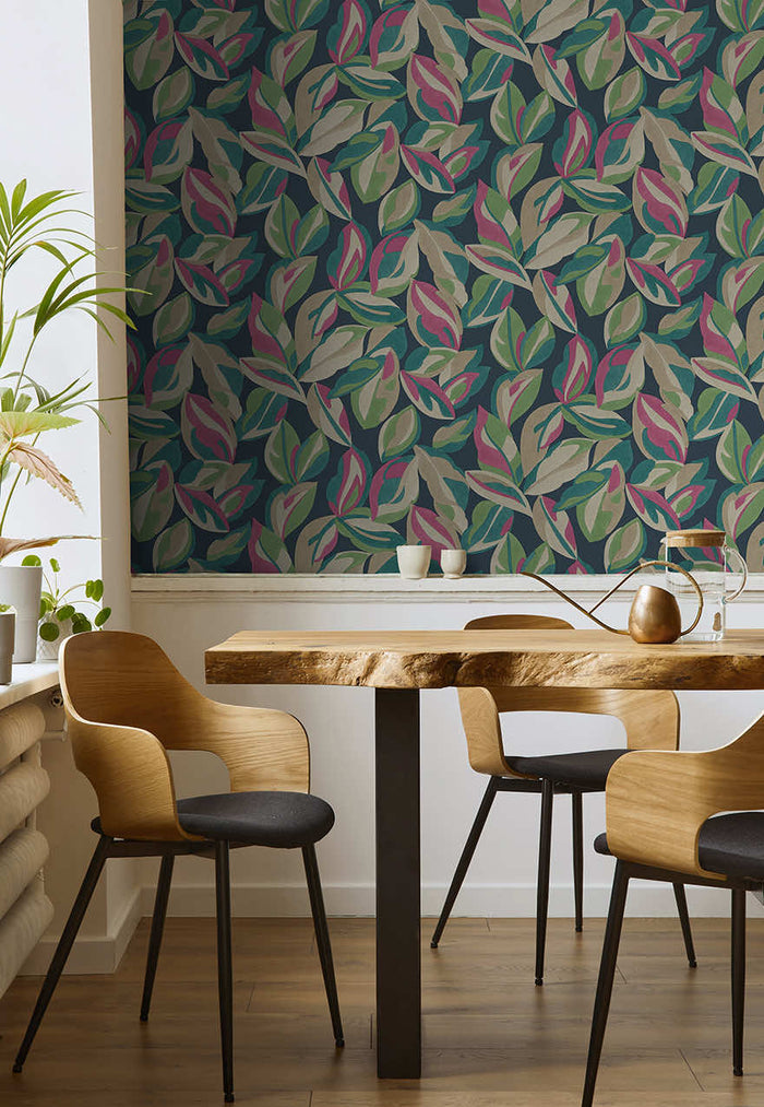 Nicolai Leaf Wallpaper - Navy