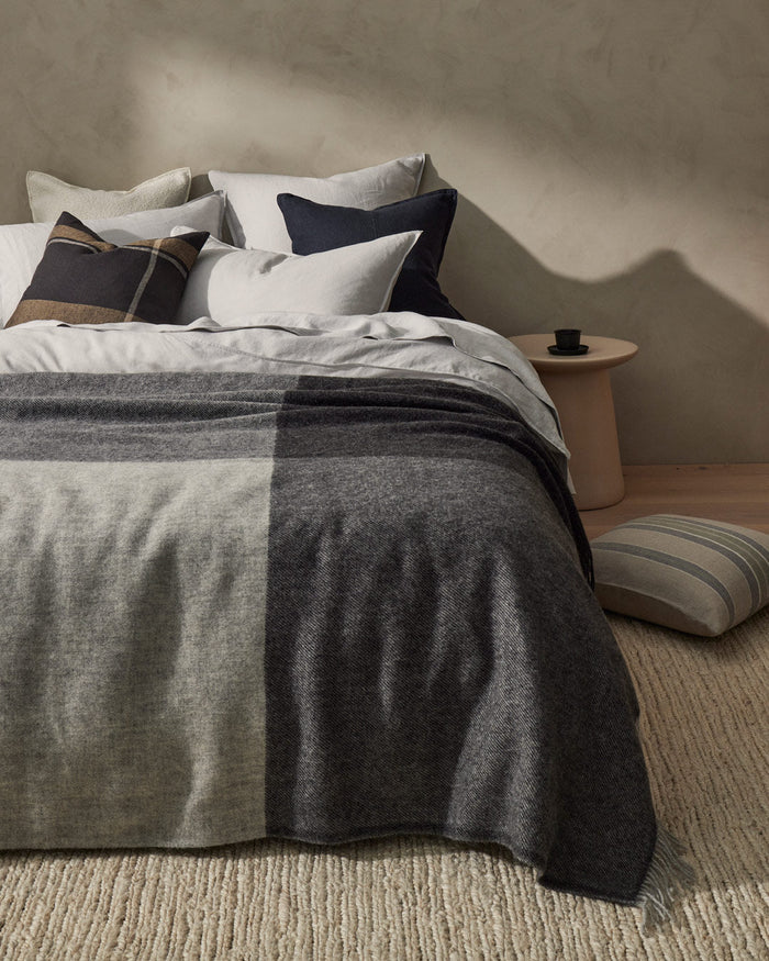 Riverton Throw - 2 Colours