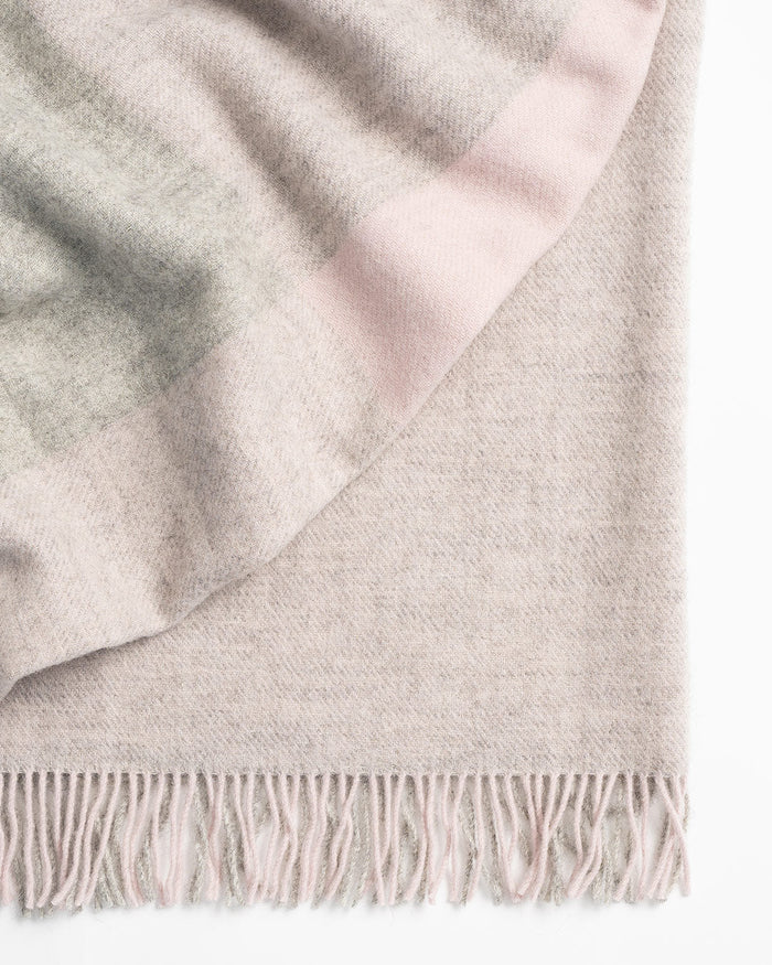 Riverton Throw - 2 Colours