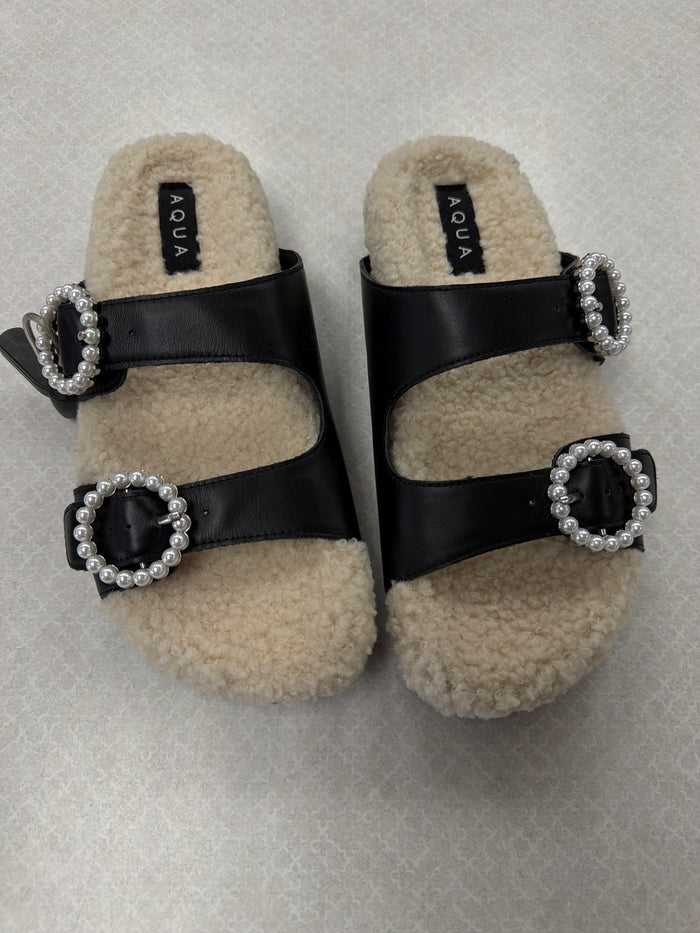Sandals Flats By Aqua In Black & Cream, Size:7.5