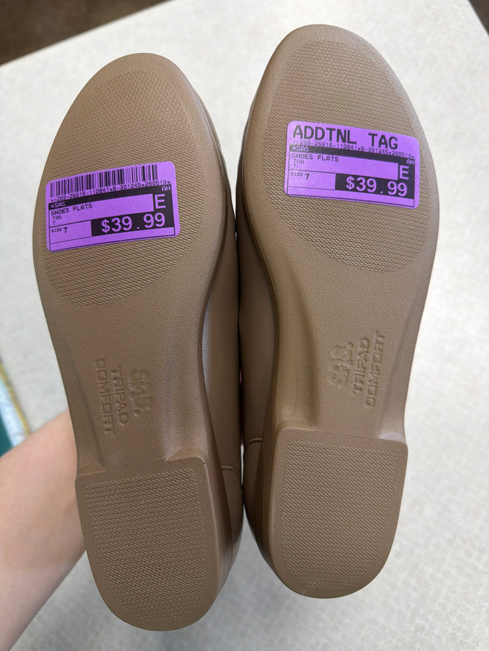 Shoes Flats By Sas In Tan, Size:7