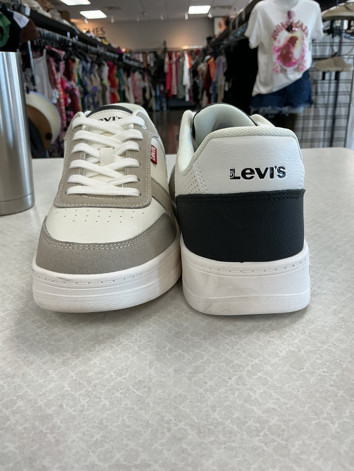 Shoes Sneakers By Levis In Grey & White, Size:10