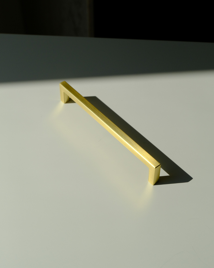 Straight Handle