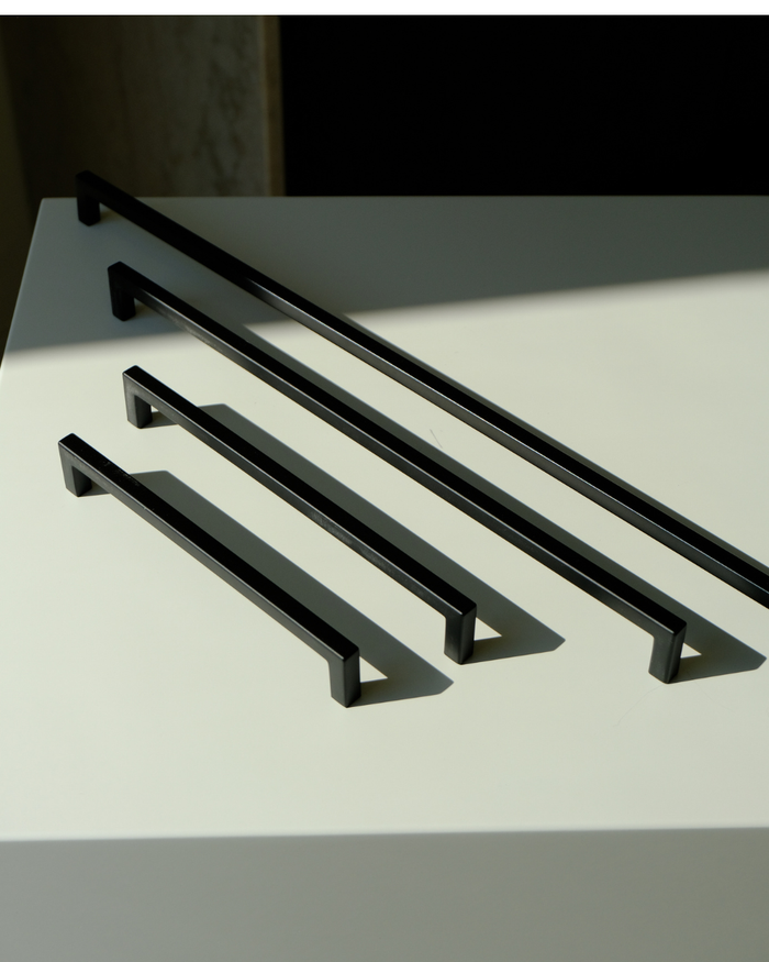 Straight Handle