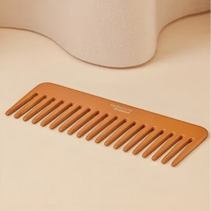 The Detangling Comb
